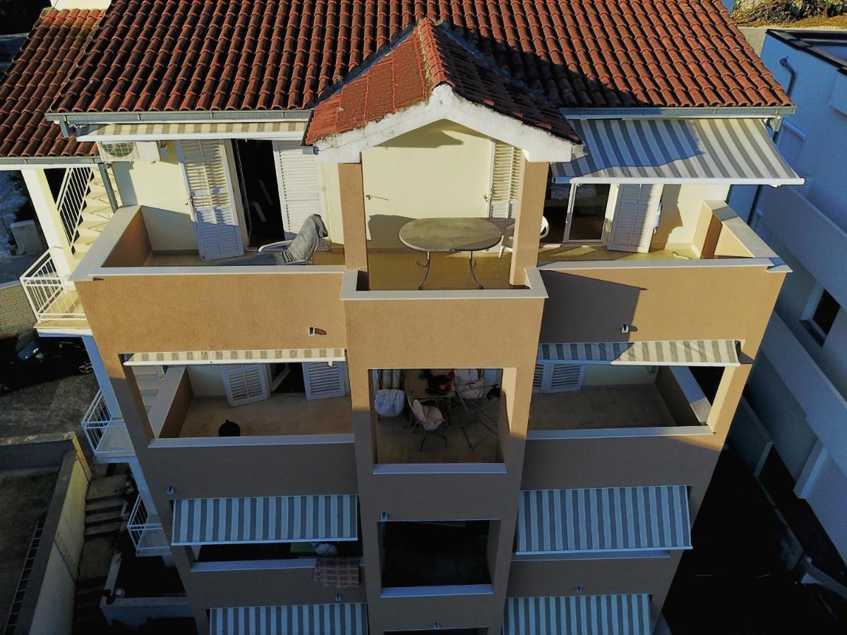 Apartments By The Sea Podgora, Makarska - 2615 Ngoại thất bức ảnh