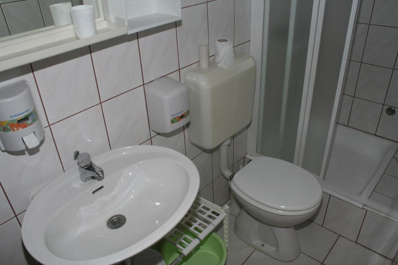 Apartments By The Sea Podgora, Makarska - 2615 Ngoại thất bức ảnh